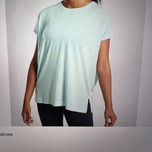 NWT Athleta Release Tee